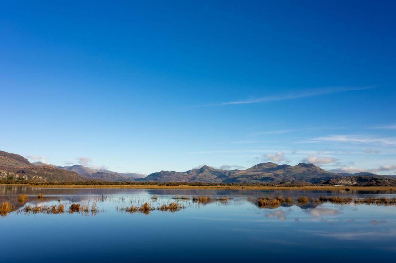 Newly-Renovated, Mid-Terrace Cottage In Porthmadog Luaran gambar