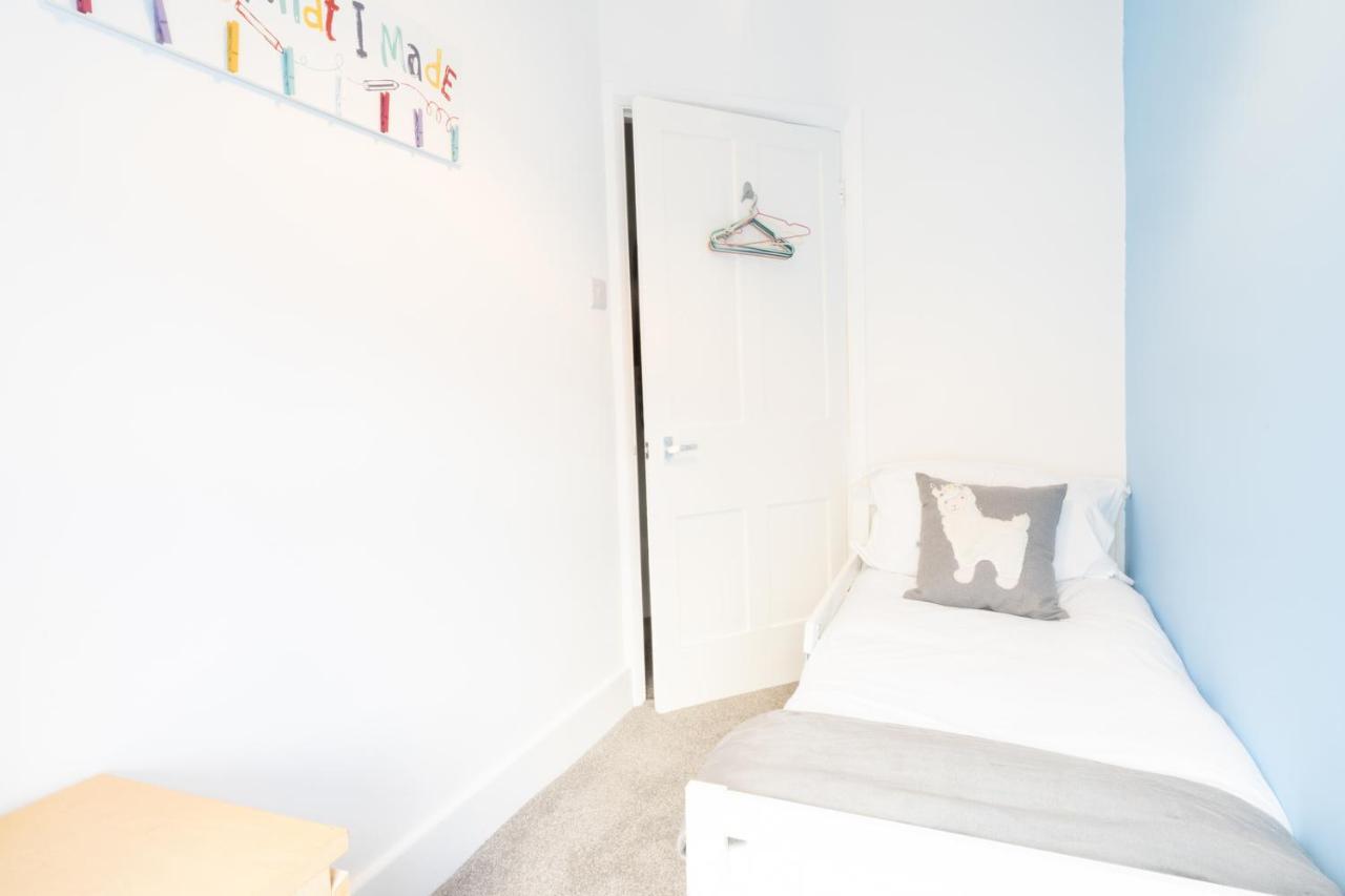Newly-Renovated, Mid-Terrace Cottage In Porthmadog Luaran gambar