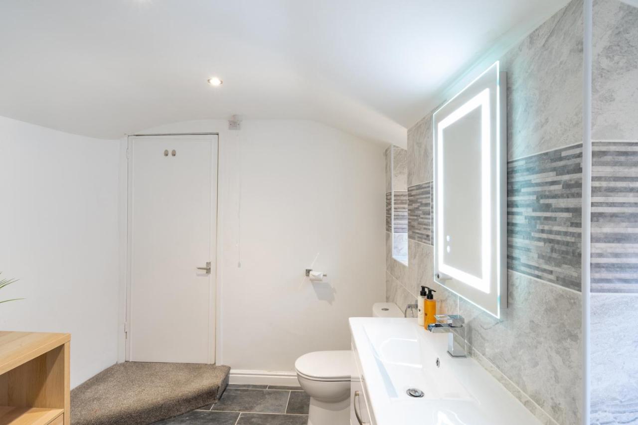 Newly-Renovated, Mid-Terrace Cottage In Porthmadog Luaran gambar